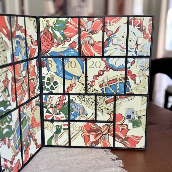 JO MALONE | 2024 Advent Calendar Box (EMPTY, NO PRODUCTS INCLUDED) - Picture 6 of 7